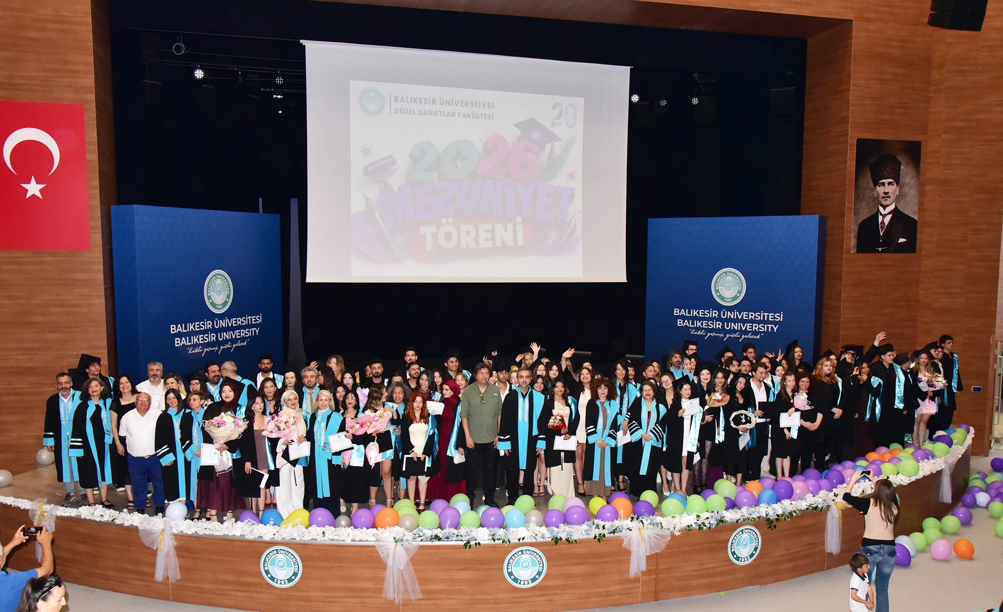 BAÜN Güzel Sanatlar Fakültesinde Mezuniyet Gururu 16