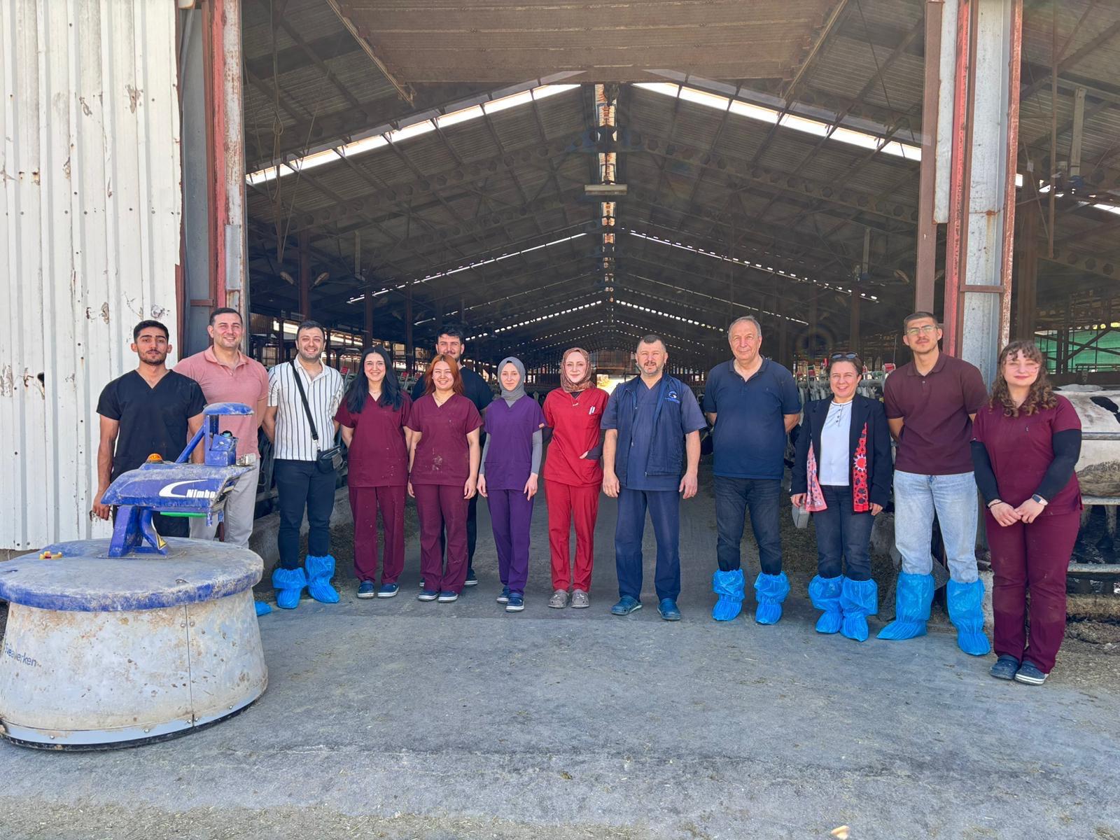 Savaştepe Meslek Yüksekokulu Laborant ve Veteriner Sağlık Programı Öğrencileri İşletmede Mesleki Eğitimlerini Başarıyla Tamamladı