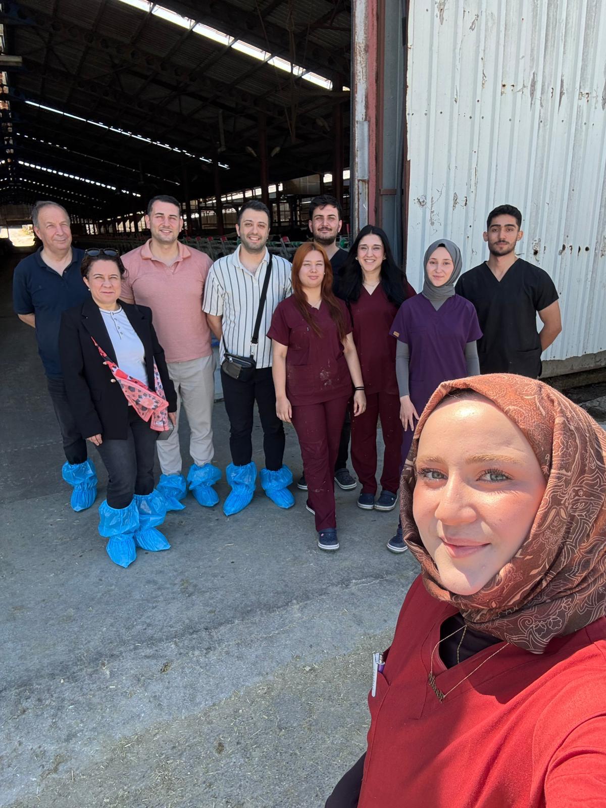 Savaştepe Meslek Yüksekokulu Laborant ve Veteriner Sağlık Programı Öğrencileri İşletmede Mesleki Eğitimlerini Başarıyla Tamamladı 4