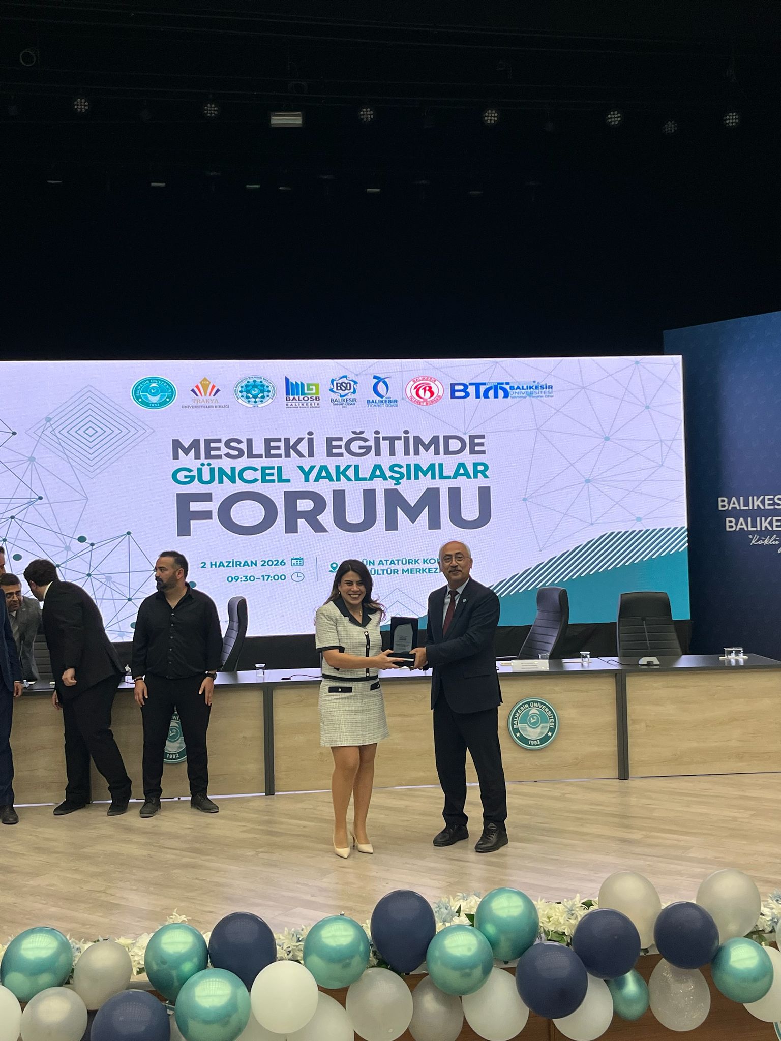 Pazarlama ve Reklamcılık Bölümü Öğrencileri Mesleki Eğitimde Güncel Yaklaşımlar Forumuna Katıldı 5