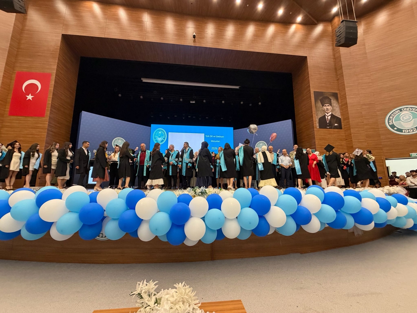 BAÜN Fen Edebiyat Fakültesinde Mezuniyet Sevinci 24