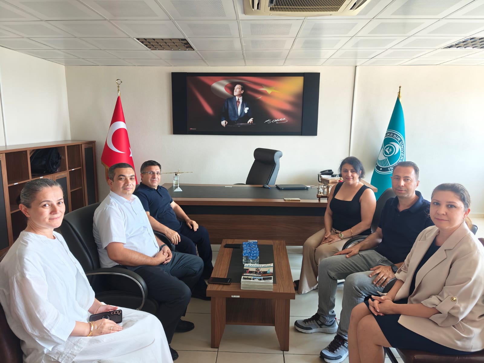 Rektörümüz Prof. Dr. Yücel Oğurlu dan Edremit Sivil Havacılık Yüksekokulumuza Ziyaret 2