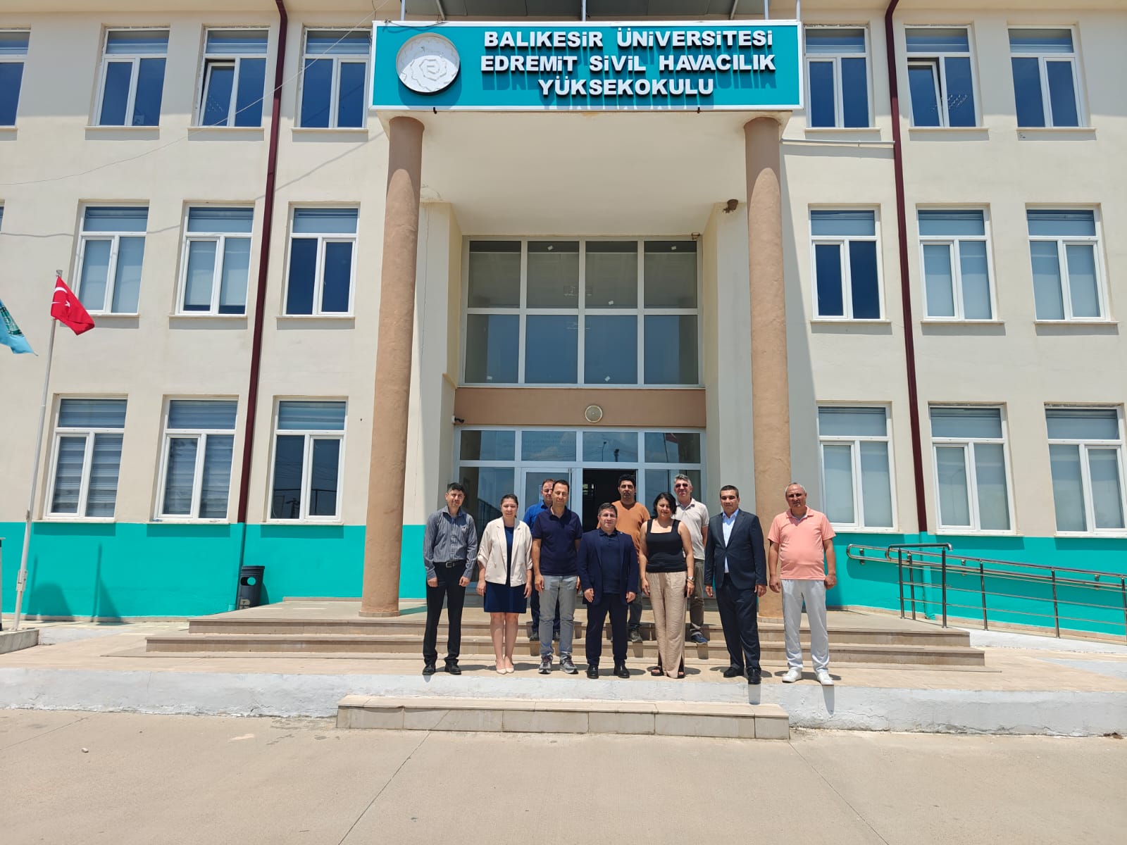 Rektörümüz Prof. Dr. Yücel Oğurlu dan Edremit Sivil Havacılık Yüksekokulumuza Ziyaret