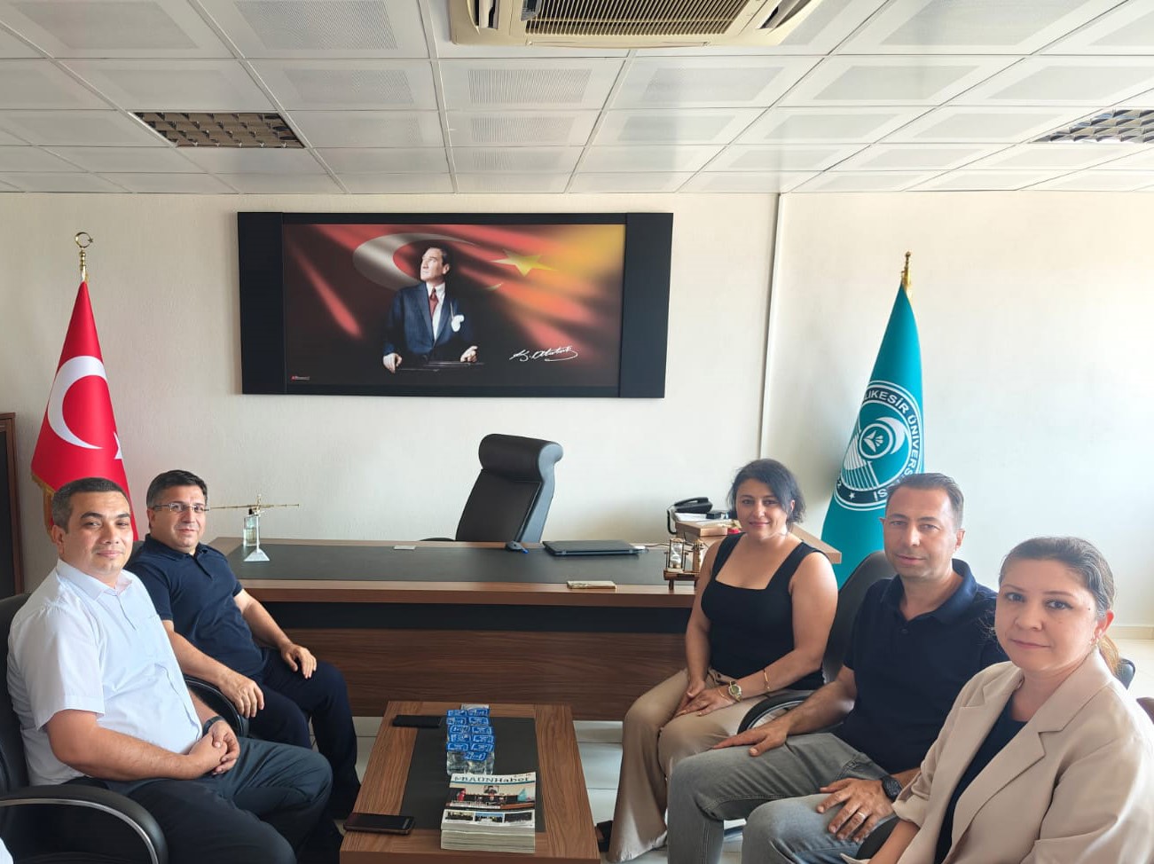 Havacılıkta Güçlü Vizyon: Rektör Oğurlu, Edremit Sivil Havacılık Yüksekokulunu Ziyaret Etti 2