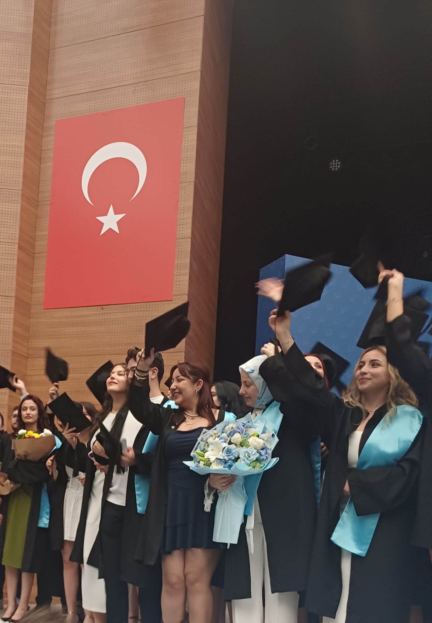 Biyoloji Bölümünde Mezuniyet Coşkusu 14