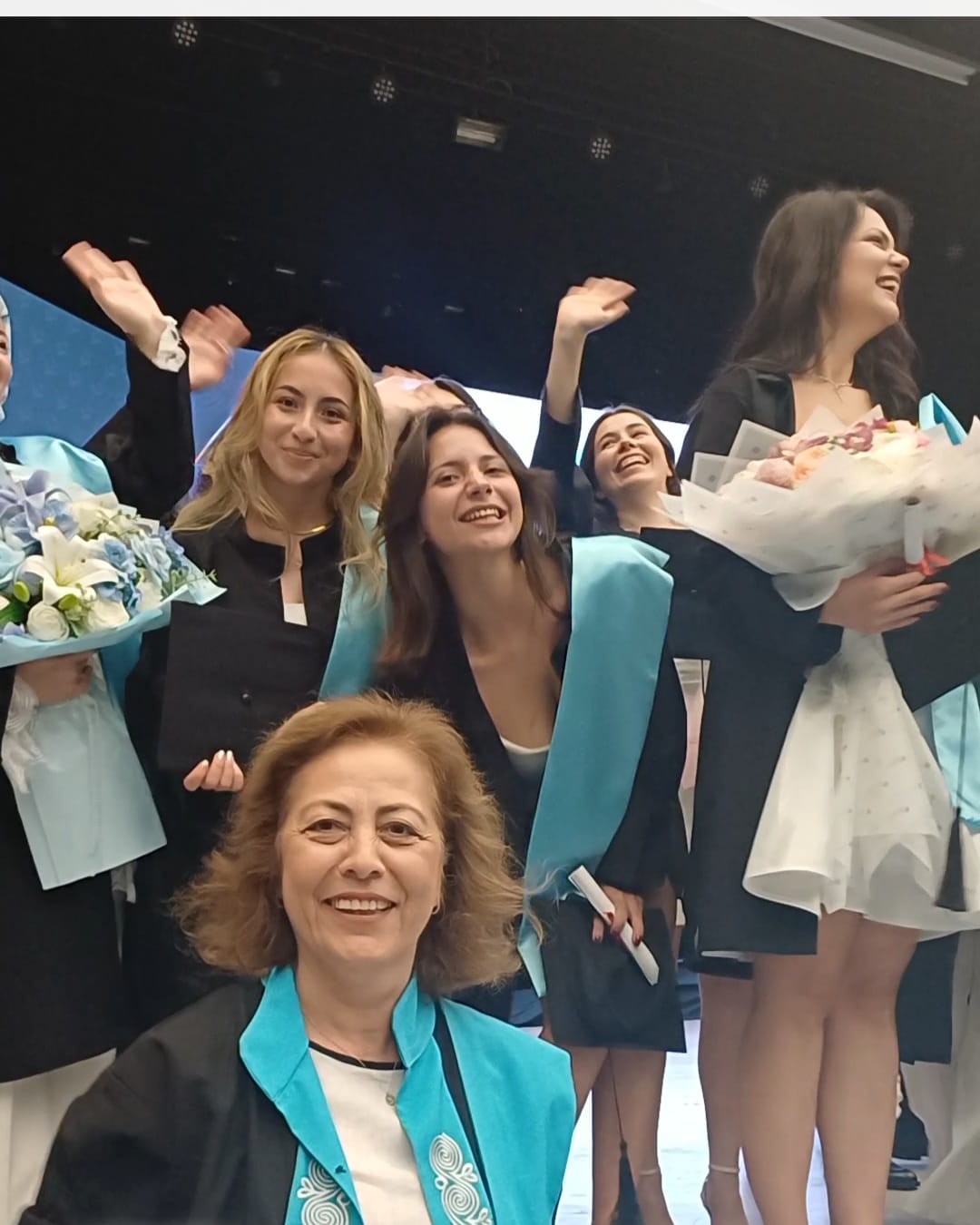 Biyoloji Bölümünde Mezuniyet Coşkusu 12