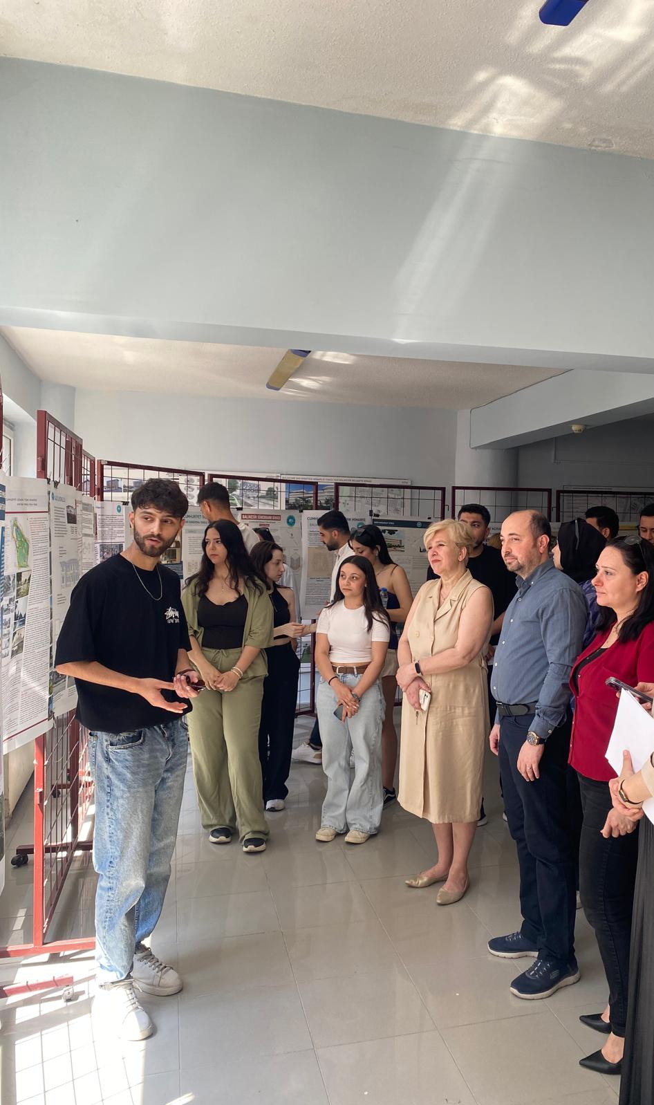 Exhibition on Turkish Architecture of the Republican Era and Student Presentations 5