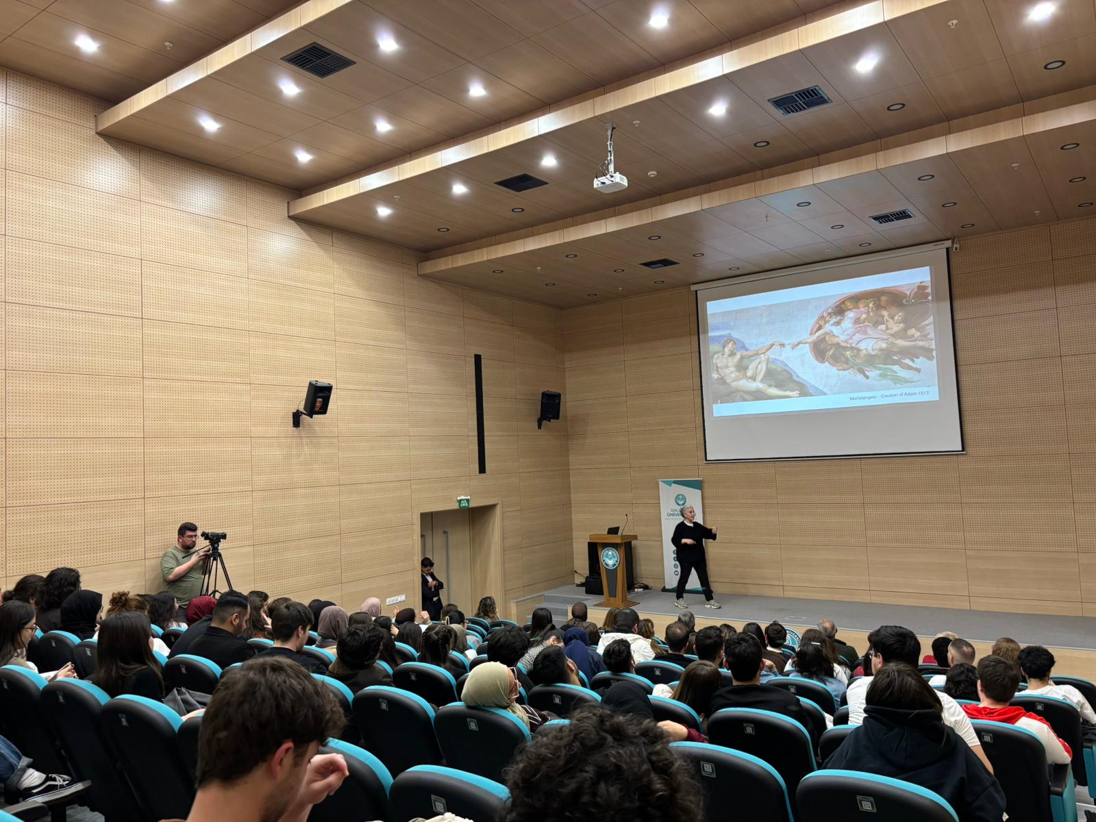 The CampusTalks event was held under the auspices of the Faculty of Architecture at Balıkesir University. 4