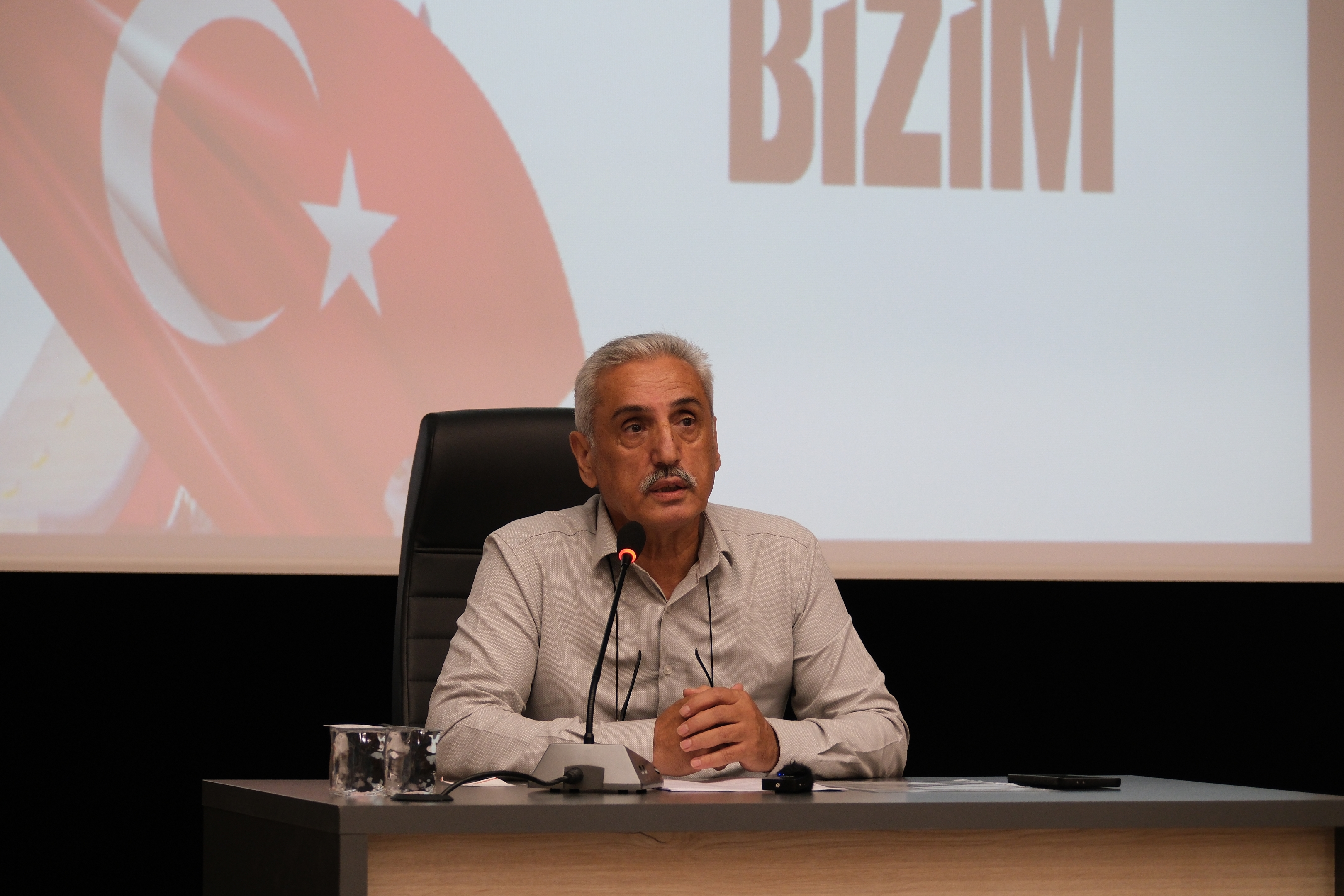 Tarihi Açıdan 15 Temmuz'un Önemi BAÜN'de Konuşuldu 3
