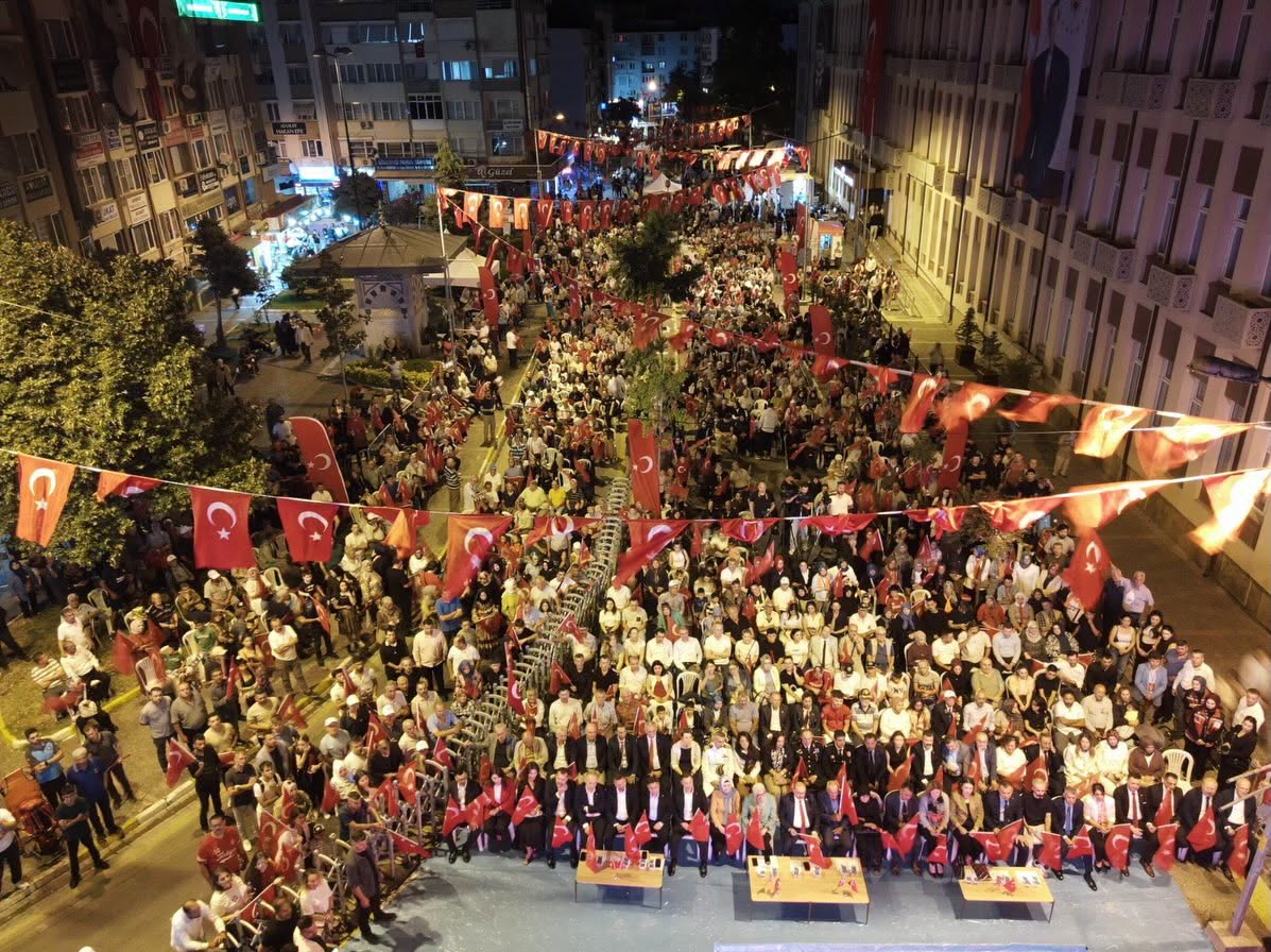 Rektör Oğurlu Milli İrade Meydanı' ndaki 15 Temmuz Anma Programına Katıldı 6