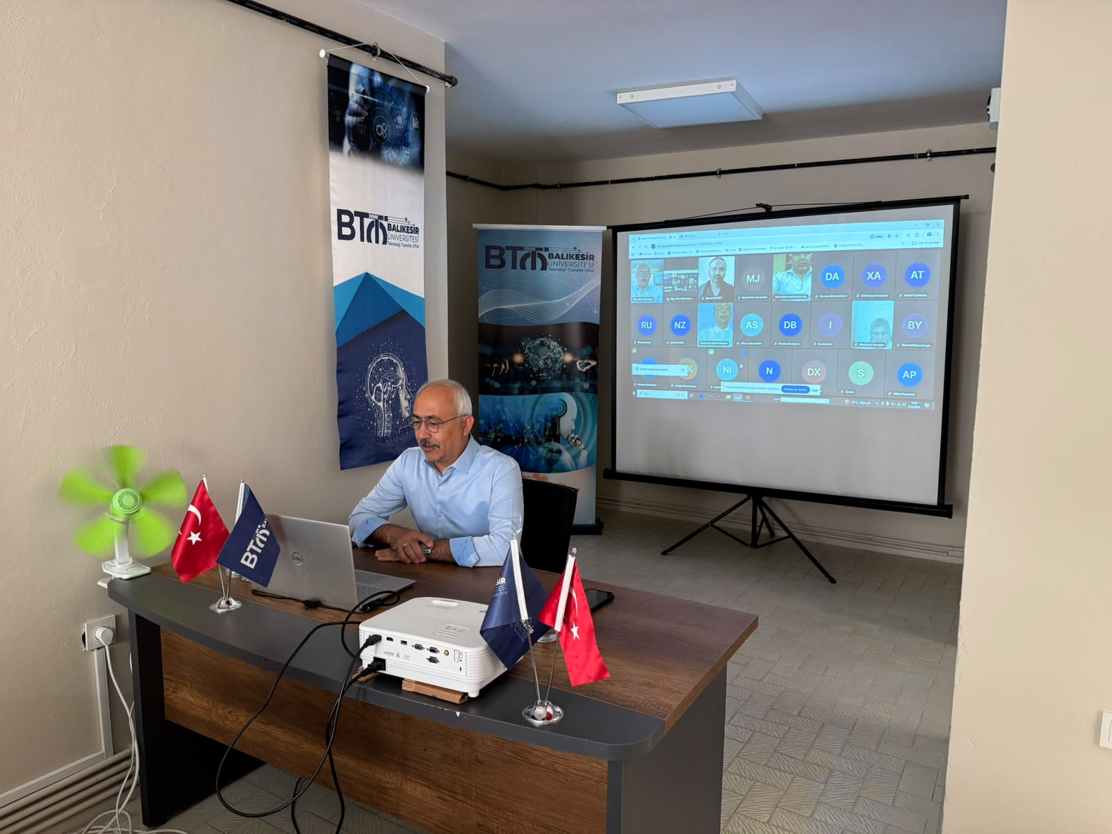 Balıkesir Üniversitesi ve Özbekistan Almalık Devlet Teknik Enstitüsü İş Birliğiyle Hibrit Yapay Zeka Eğitimi Gerçekleştirildi 3