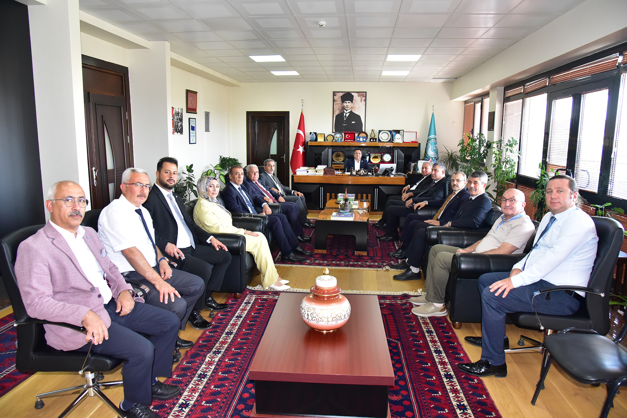 Türk Sağlık-Sen ve Türk Kamu-Sen Genel Başkanı Önder Kahveci’den Rektör Oğurlu’ya Ziyaret 2