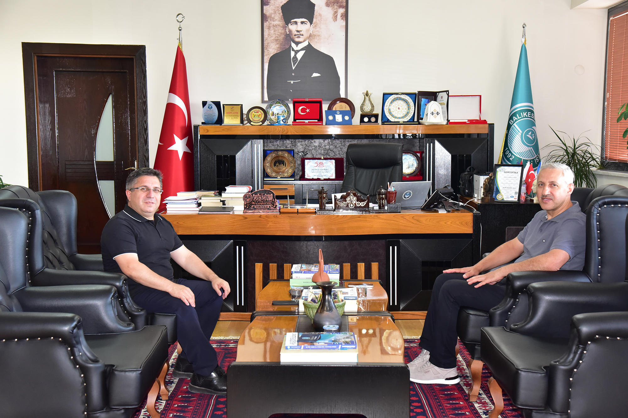 Hatay Mustafa Kemal Üniversitesi Rektörü Prof. Dr. Veysel Eren’den Rektör Oğurlu’ya Ziyaret