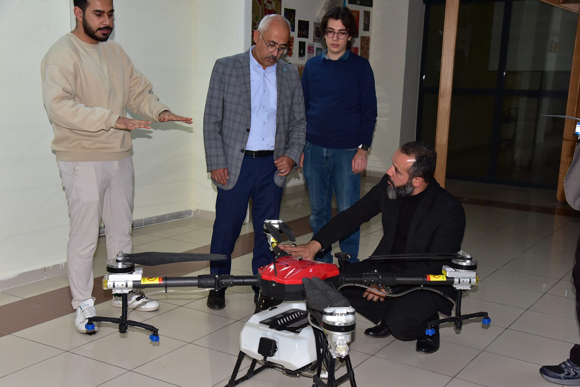 İHA Projesiyle Türkiye 2.si Olan Gençler Balıkesir Üniversitesi Teknoloji Transfer Ofisinde 3