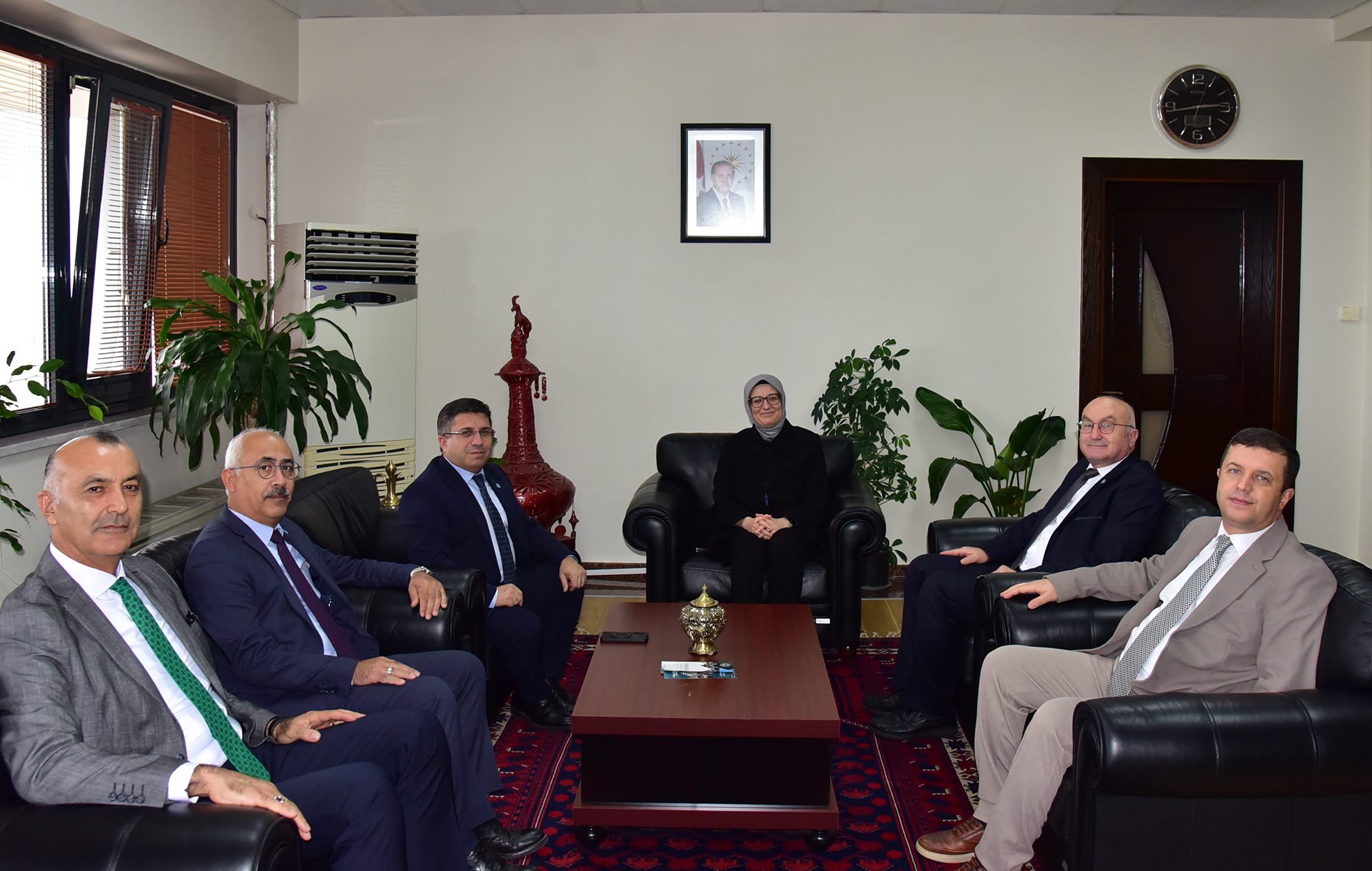 Balıkesir Milletvekili Belgin Uygur, Balıkesir Üniversitesinin Yenilikçi Projelerini Yerinde İnceledi 3