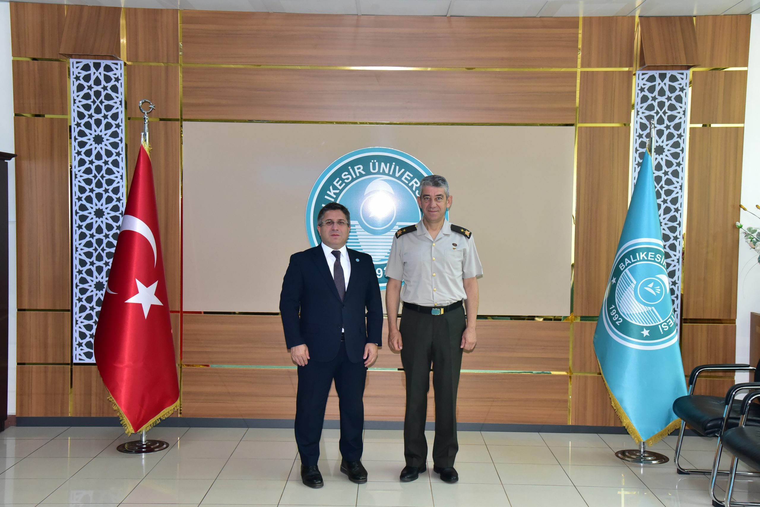 Tuğgeneral Kahyaoğlu’ndan Rektör Oğurlu’ya Veda Ziyareti 3