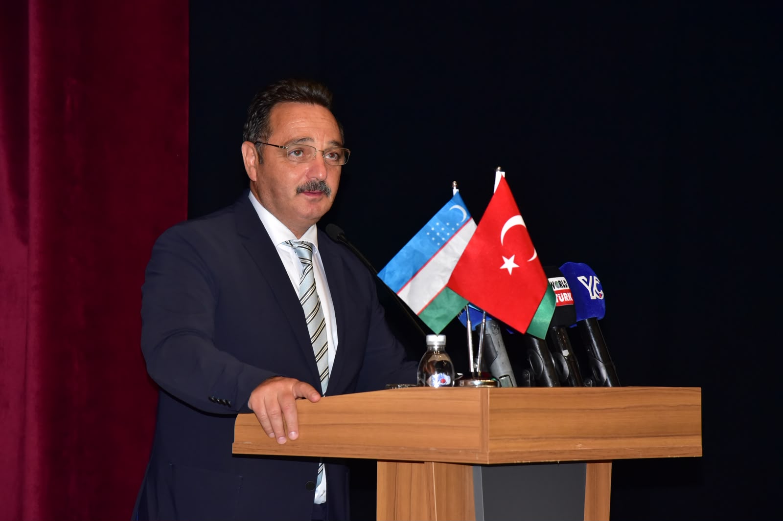 Uluslararası Akademisyen, Gazeteci ve Medya Temsilcileri Forumu” Balıkesir Üniversitesinde Gerçekleştirildi 11