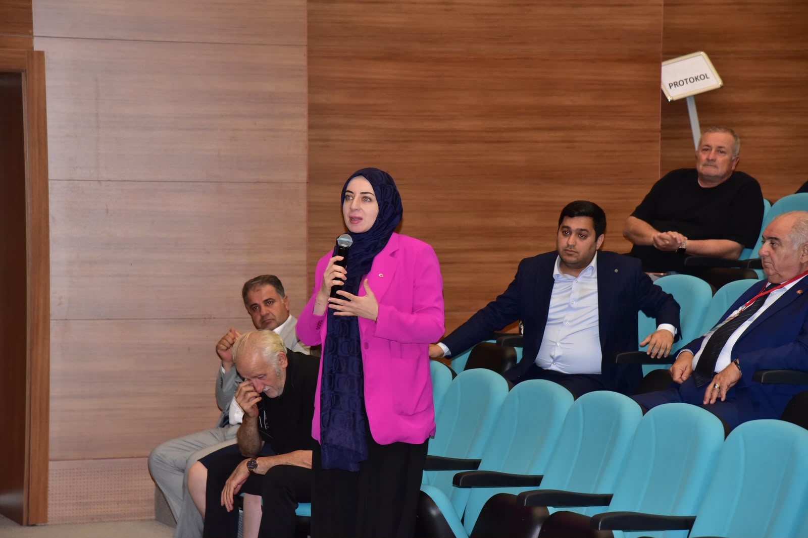 Uluslararası Akademisyen, Gazeteci ve Medya Temsilcileri Forumu” Balıkesir Üniversitesinde Gerçekleştirildi 14
