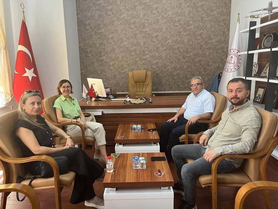 Meslek Yüksekokulumuz Yönetiminden İlçe Milli Eğitim Müdürlüğü ve İlçe Halk Eğitim Müdürlüğüne Ziyaret 2