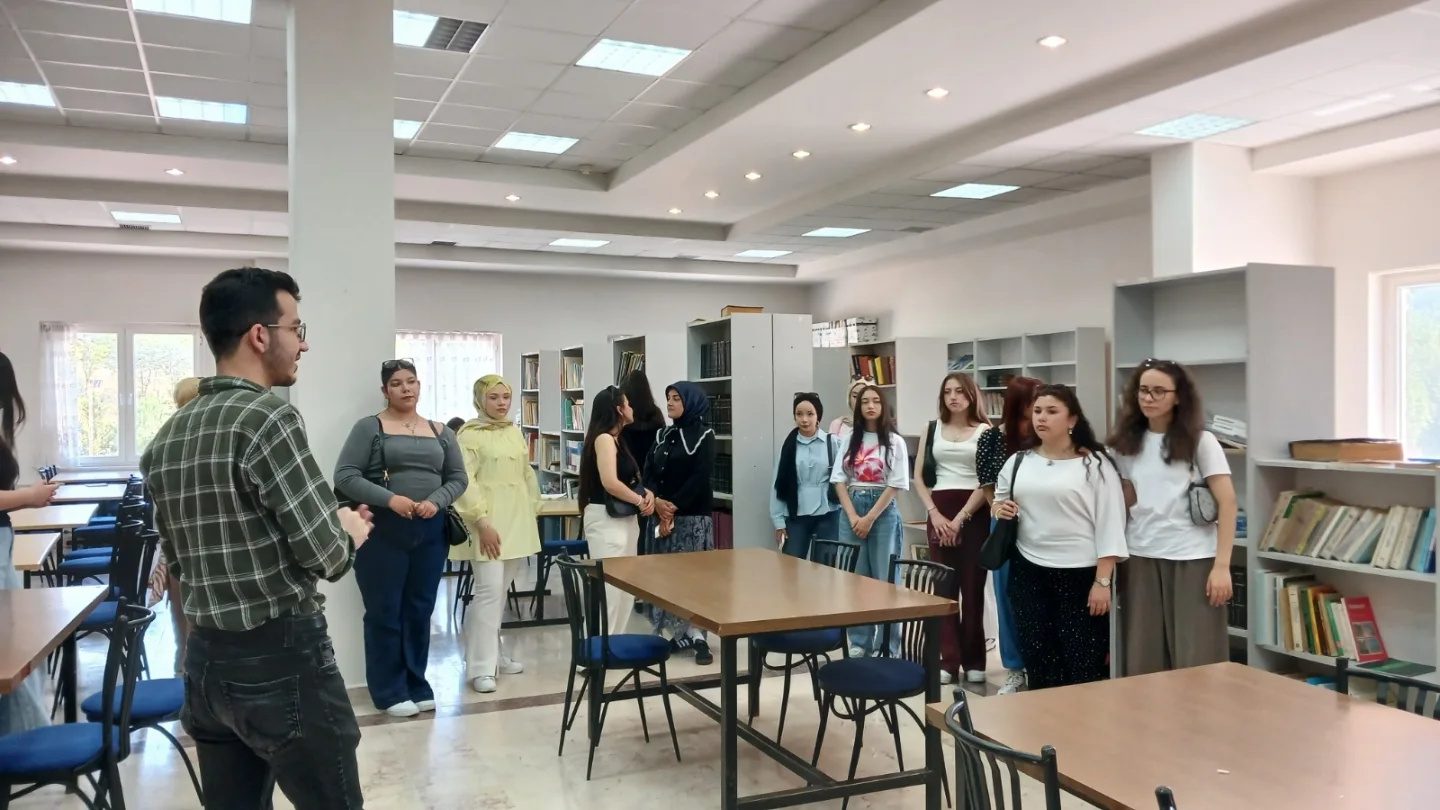 Kütahya Hayme Ana Kız Mesleki ve Teknik Anadolu Lisesi öğrencileri Fakültemizi Ziyaret Etti 6