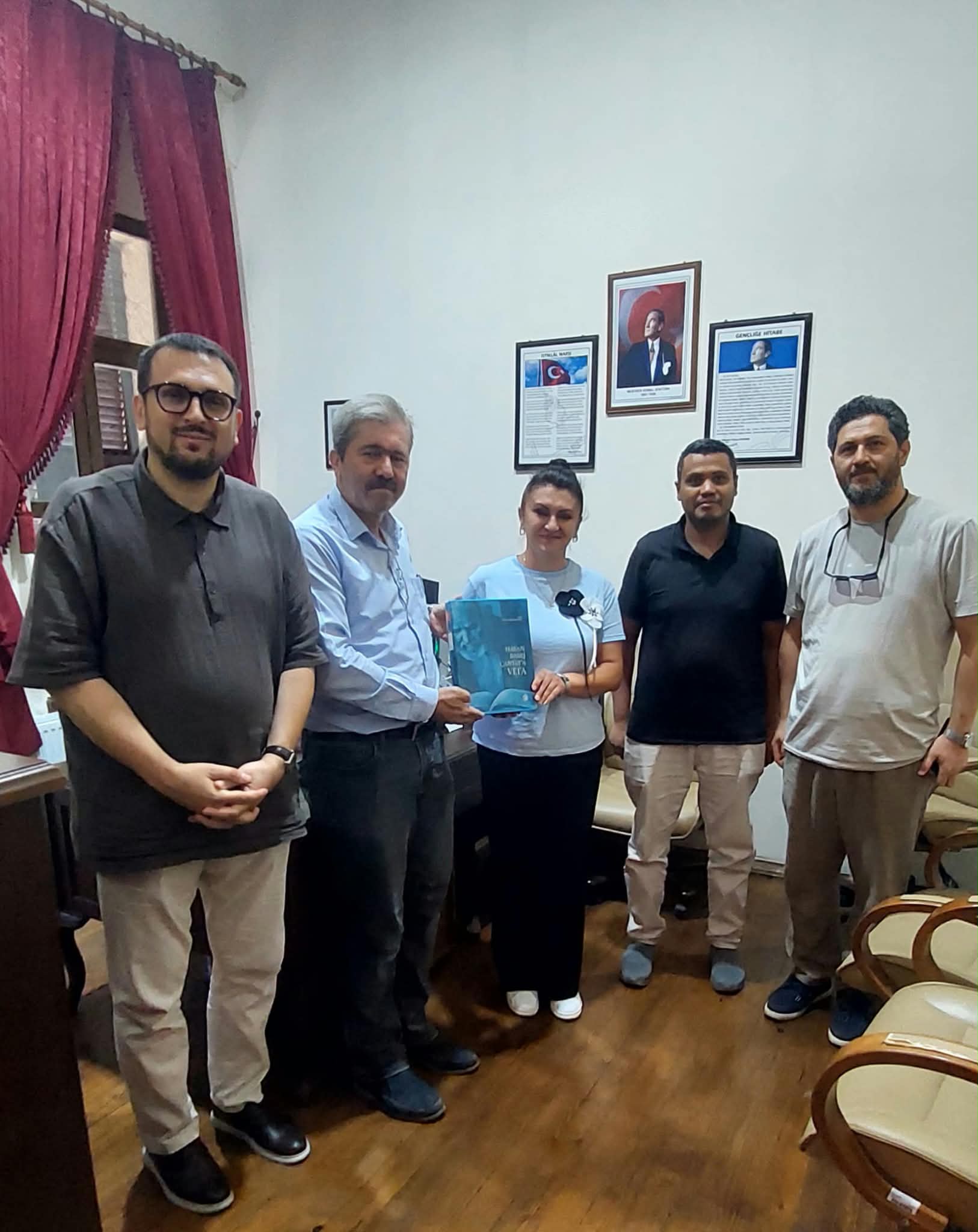 Mutasarrıf Ömer Ali Bey Yazma Eser Kütüphanesi Müdürü Rukiye Özgül’e Hayırlı Olsun Ziyareti 2