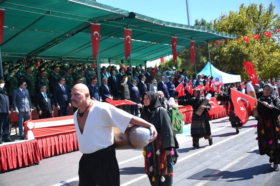 Rektör Prof. Dr. Yücel Oğurlu, 6 Eylül Kurtuluş Günü Törenine Katıldı 5