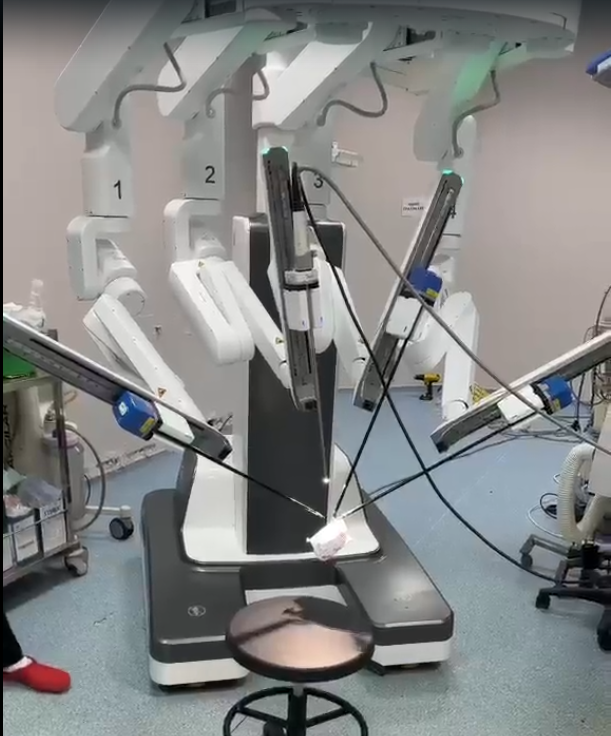 BAÜN Hastanesi Robotik Cerrahi Teknolojisiyle Güçleniyor 10