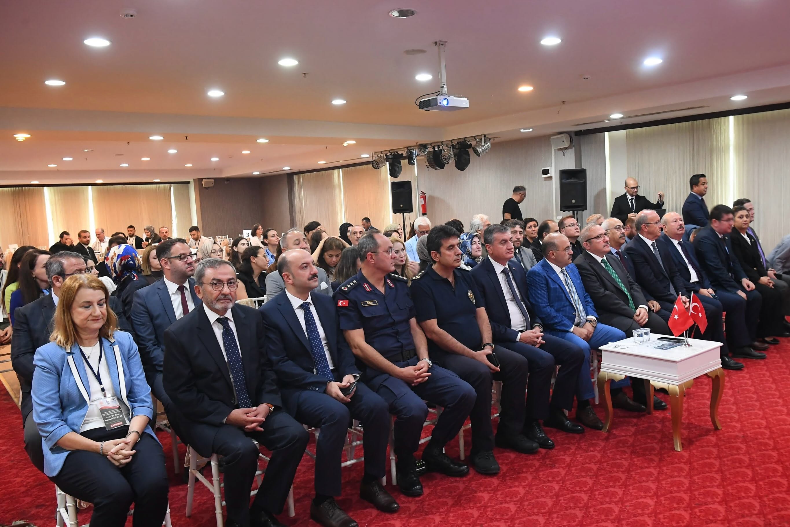 BAÜN Akademisyenlerinden Bağımlılıkla Mücadele Çalışmalarına Güçlü Destek