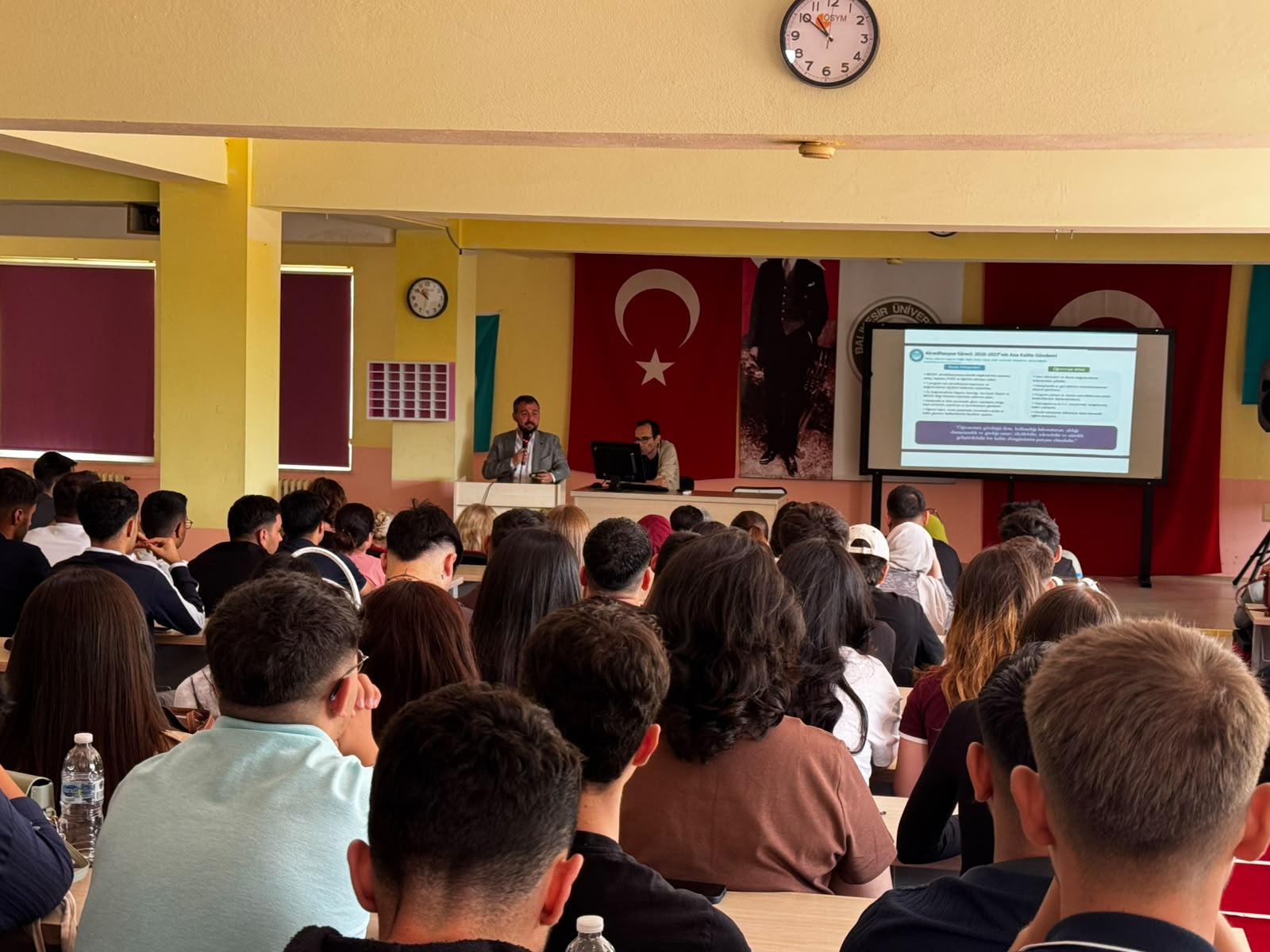 Edremit Meslek Yüksekokulunda 2026-2027 Eğitim-Öğretim Yılı Oryantasyon Programı Gerçekleştirildi 7