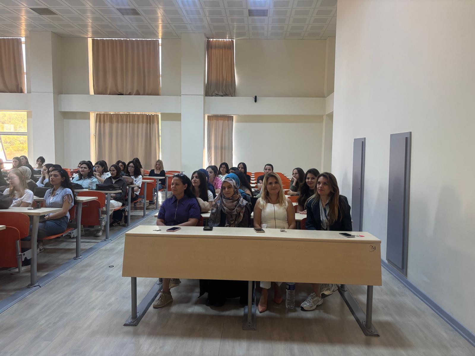 Ebelik Bölümü 2026-2027 Eğitim-Öğretim Yılı Oryantasyon Programı Gerçekleştirildi 3