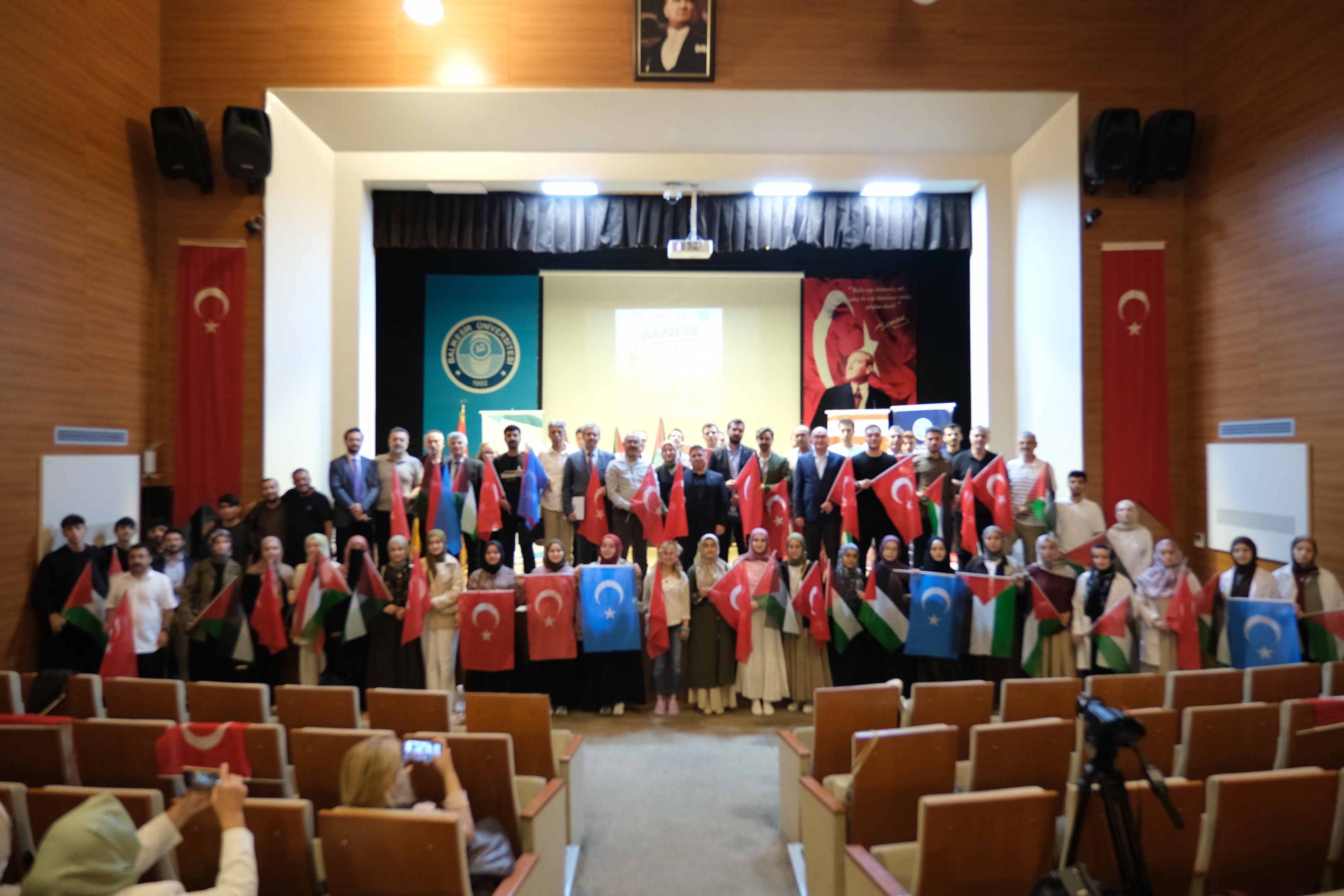 BAÜN’de Bilim Kafe Gazze İçin Buluştu: Gazze’de Öğrenci Olmanın Gerçekliği Konuşuldu