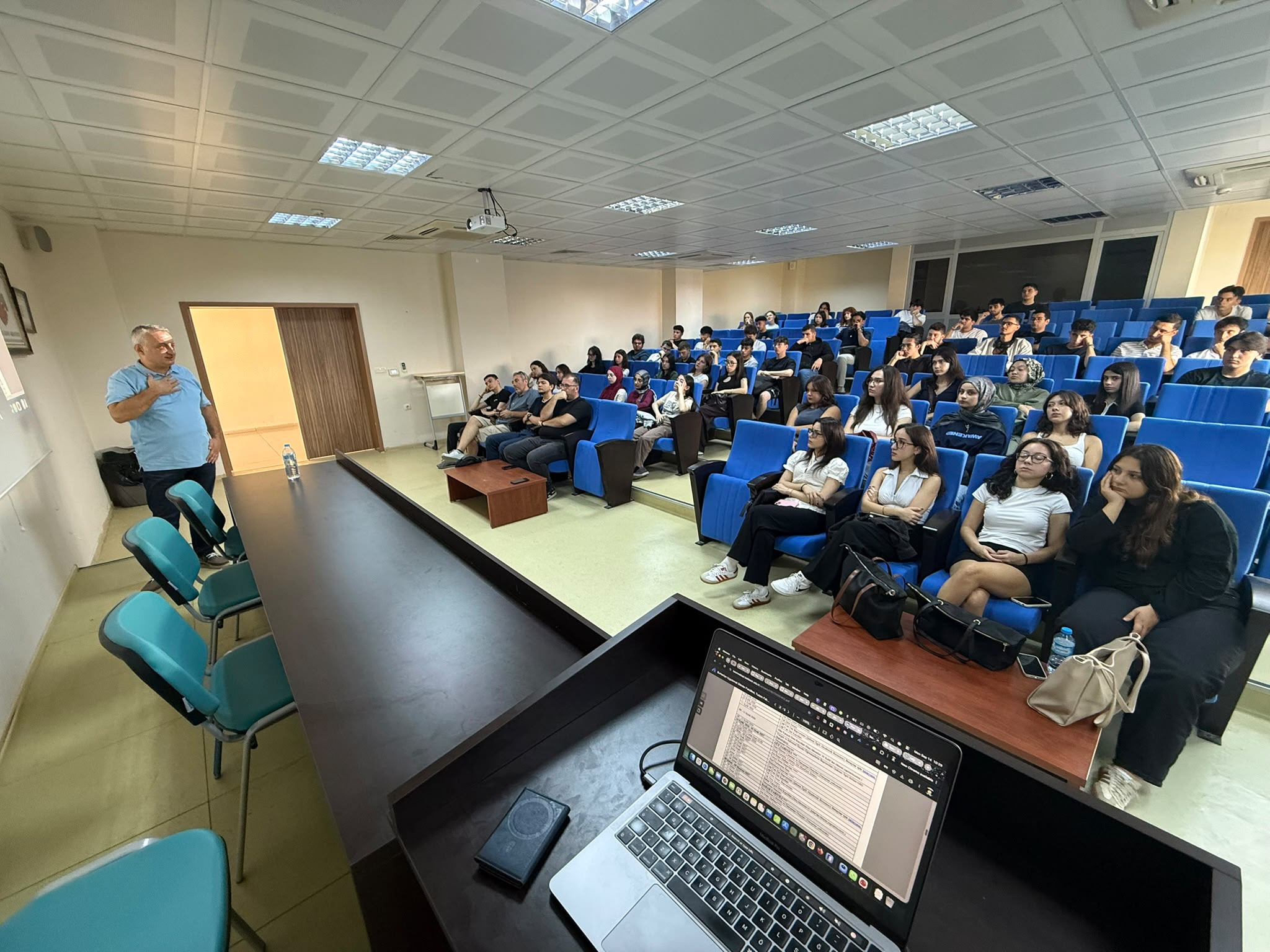 Birinci Sınıf Öğrencilerimize Yönelik Oryantasyon Programı Gerçekleştirildi 1