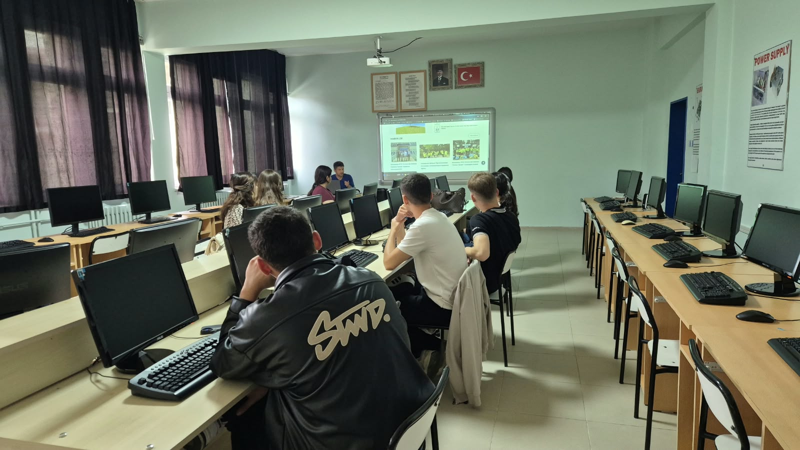Forestry Department Provided Oryanation Training to First Class Students 2