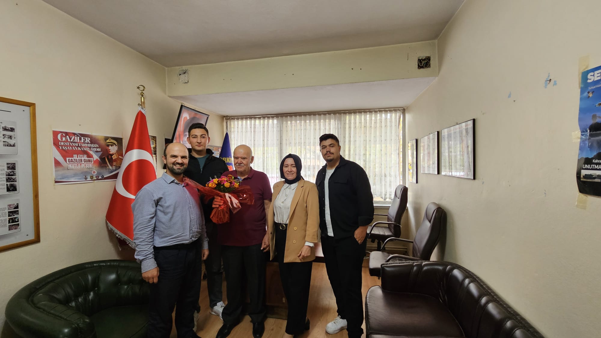 Gaziler Haftası’nda Kahramanlarımıza Vefa: Dursunbey MYO ve Dursunbey Gençlik Merkezi'nden Muharip Gaziler Derneği’ne Anlamlı Ziyaret