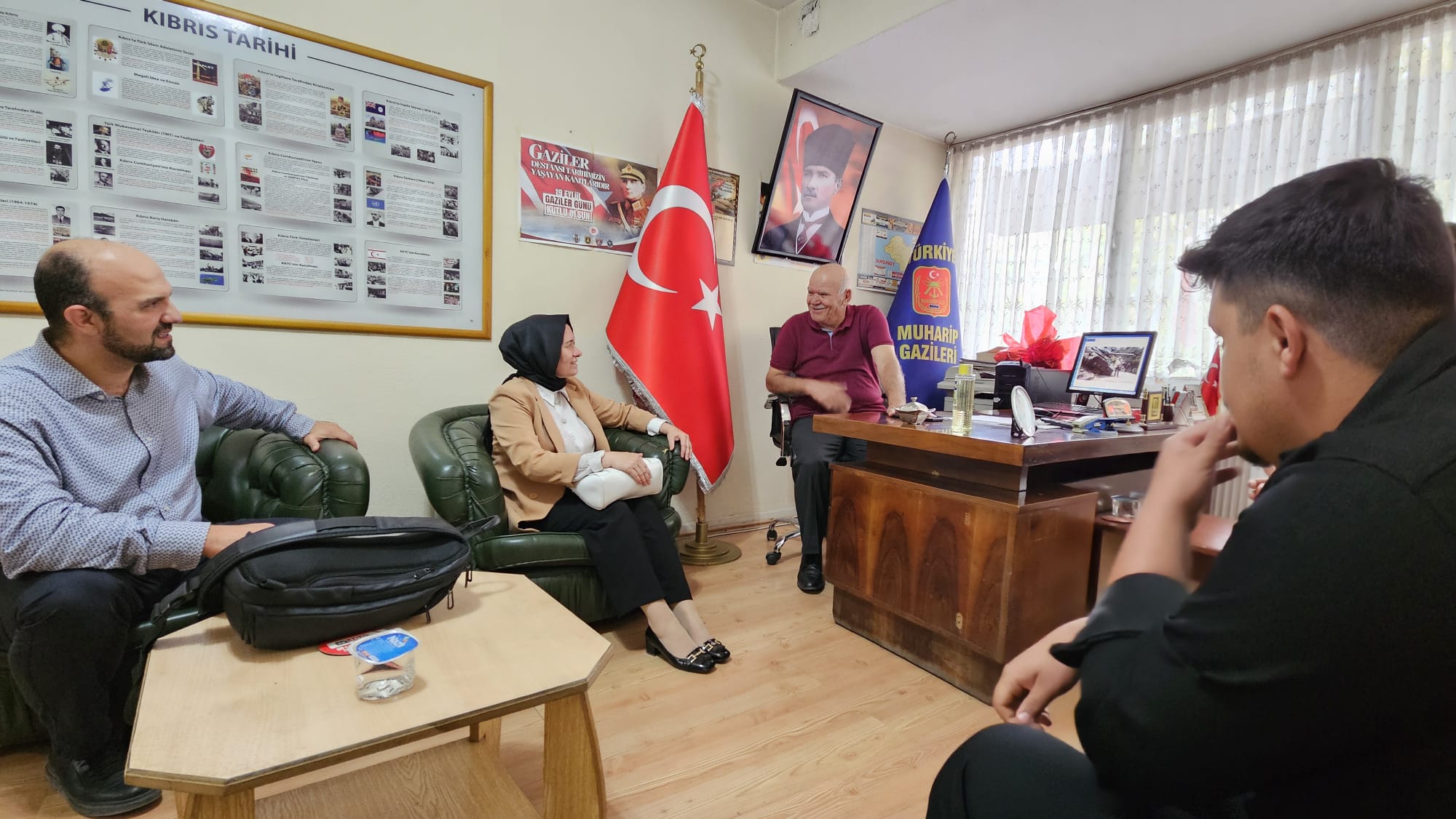 Gaziler Haftası’nda Kahramanlarımıza Vefa: Dursunbey MYO ve Dursunbey Gençlik Merkezi'nden Muharip Gaziler Derneği’ne Anlamlı Ziyaret 3