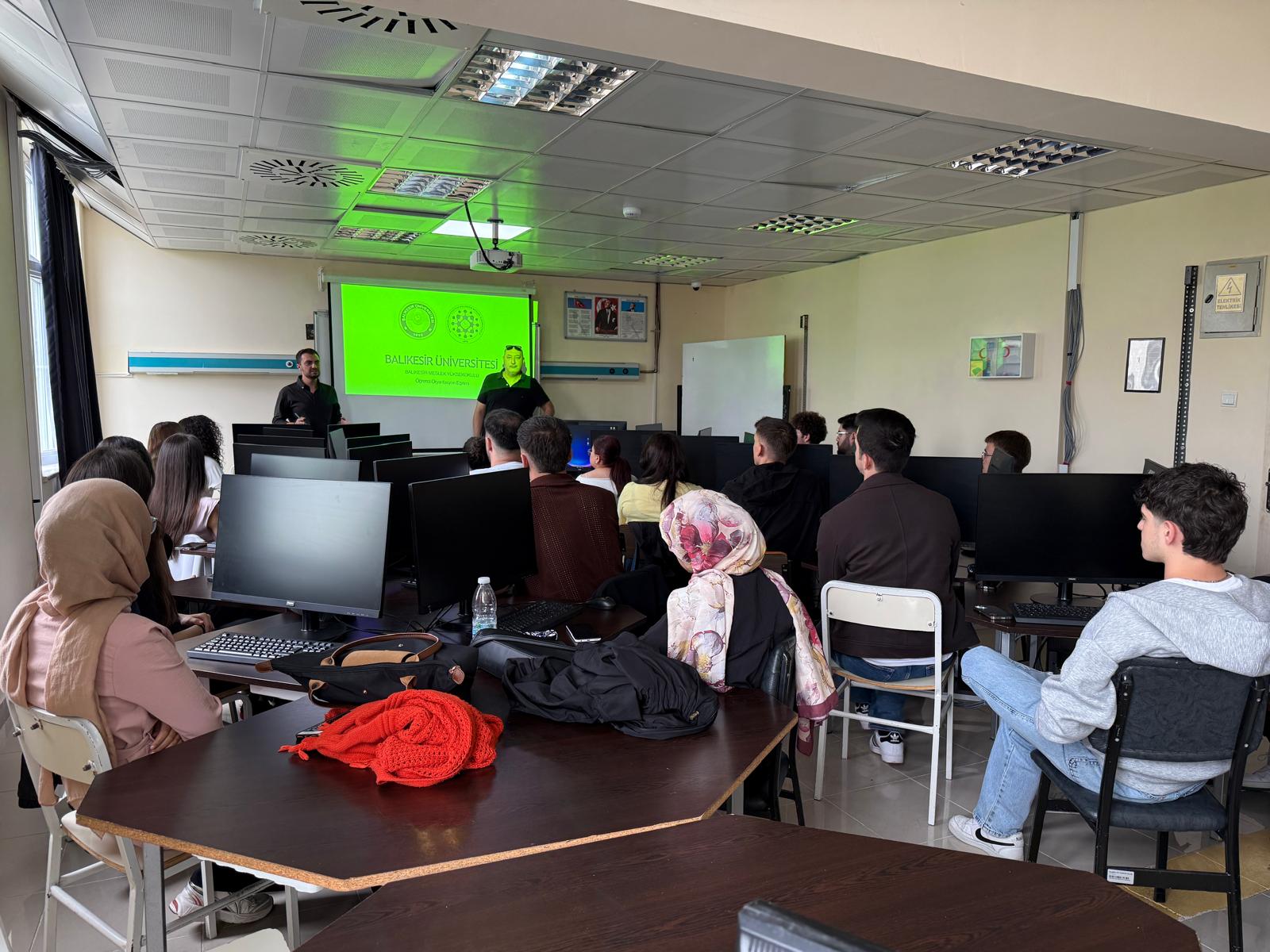 Elektronik ve Otomasyon Bölümümüzde Oryantasyon Eğitimi Gerçekleştirildi 4