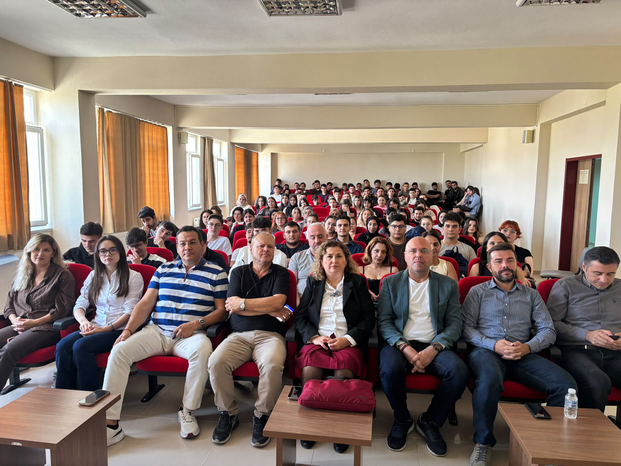 Meslek Yüksekokulumuza Yeni Başlayan Öğrencilerimiz için Oryantasyon Eğitimi Düzenlendi