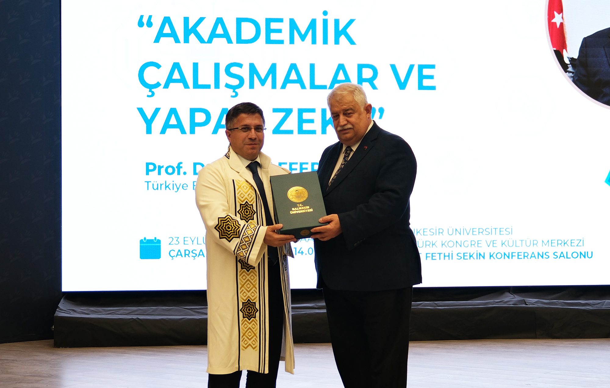 Balıkesir Üniversitesinde 2026-2027 Akademik Yılı Açılış Töreni Gerçekleştirildi: İlk Dersi TÜBA Başkanı Prof. Dr. Muzaffer Şeker Verdi 15