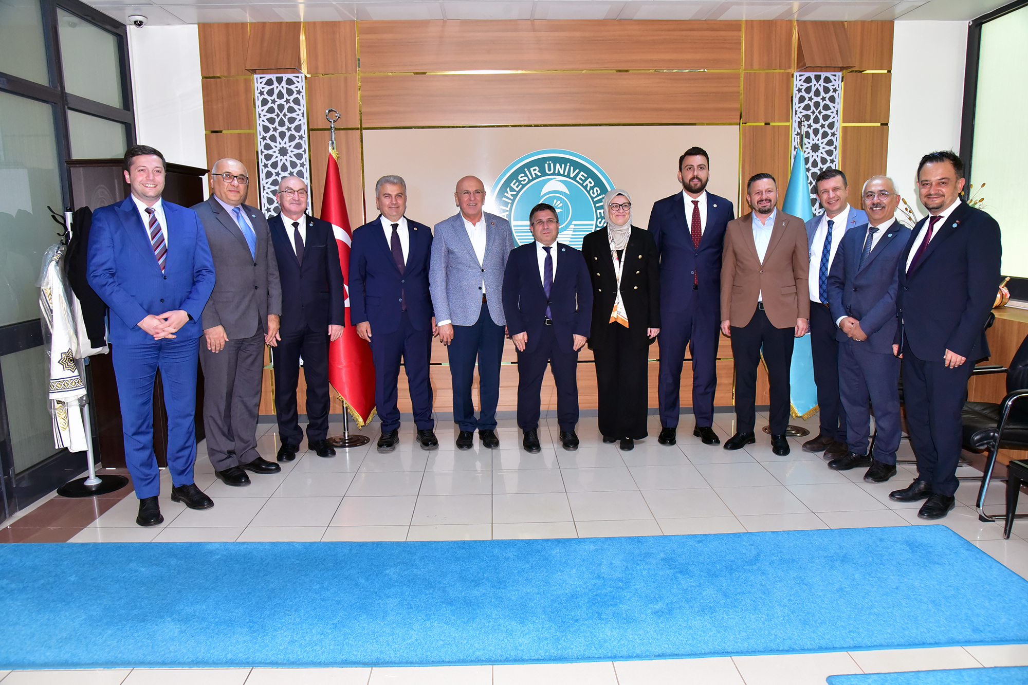 Balıkesir Milletvekillerinden ve AK Parti Balıkesir İl Başkanı’ndan Rektör Oğurlu’ya Ziyaret