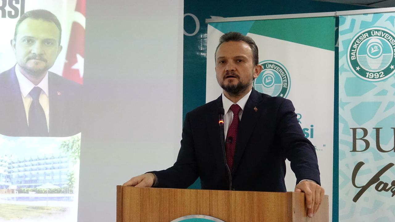 Türkiye Ulusal Ajansı Başkanı Astarcı, BAÜN Burhaniye Uygulamalı Bilimler Fakültesi Yeni Akademik Yıl Açılış Dersini Verdi 5