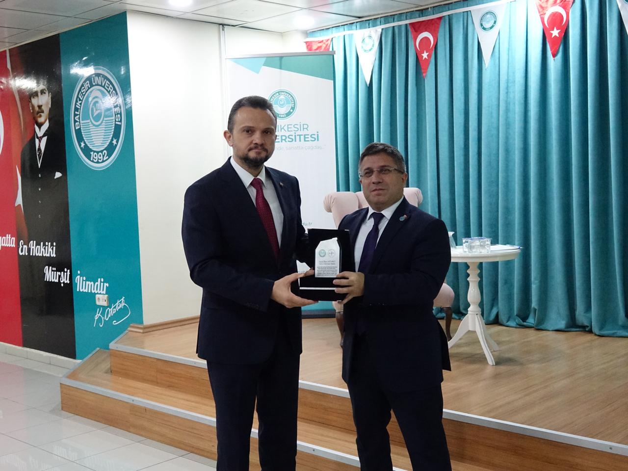 Türkiye Ulusal Ajansı Başkanı Astarcı, BAÜN Burhaniye Uygulamalı Bilimler Fakültesi Yeni Akademik Yıl Açılış Dersini Verdi 7