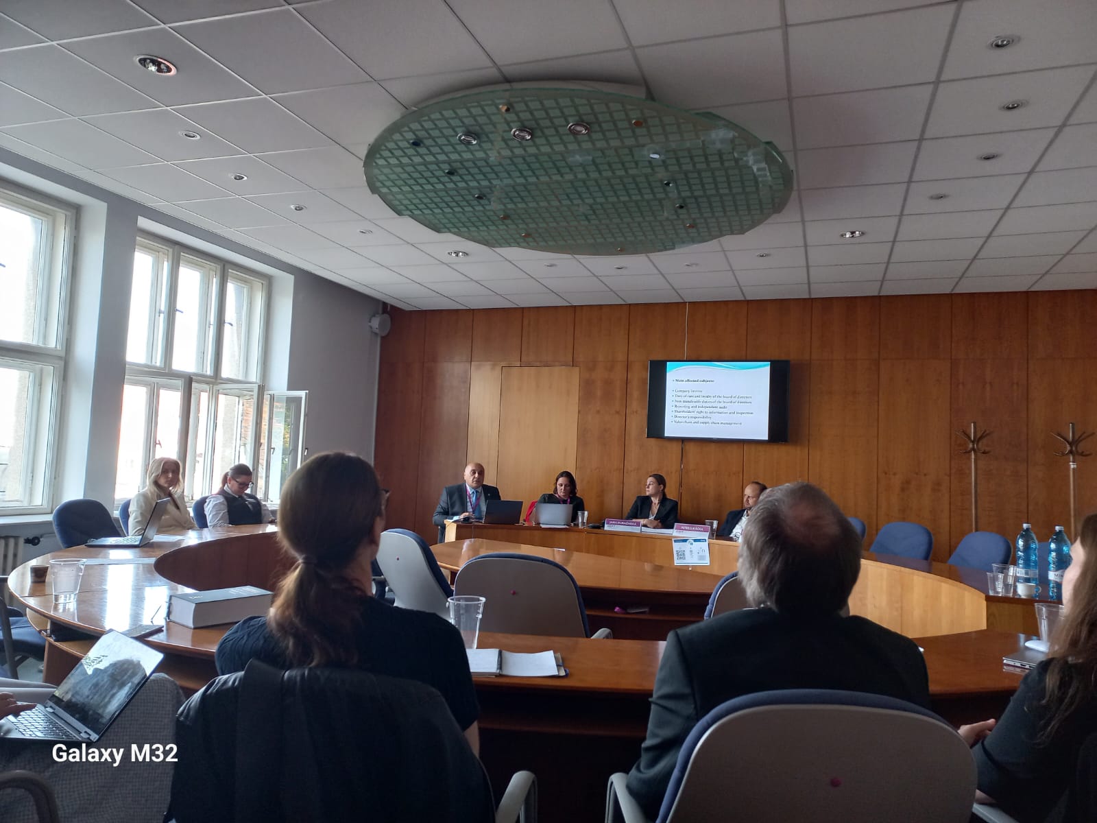 BAÜN Hukuk Fakültesi Dekanı Prof. Dr. Mustafa Yasan, Slovakya'nın başkenti Bratislava'da Uluslararası Legal Forum’a Katıldı 3