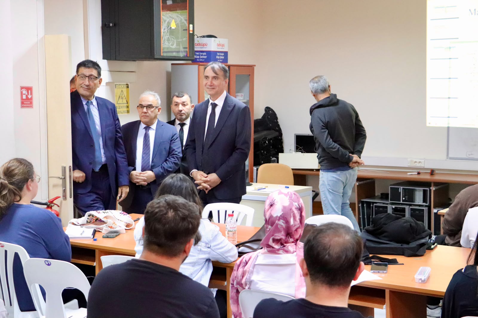 Edremit Kaymakamı Sayın Zafer ENGİN’den Yüksekokulumuza Ziyaret 6