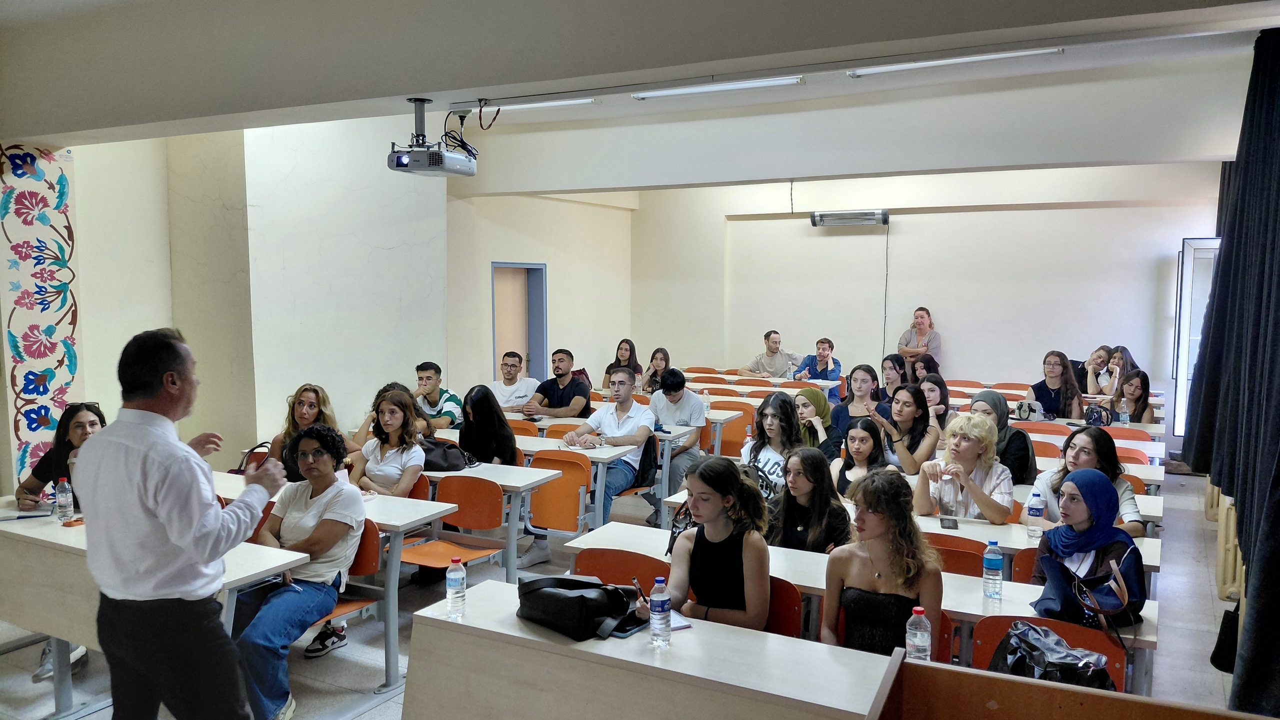 Meslek Yüksekokulumuz Bölümlerine Yeni Kayıt Olan 1. Sınıf Öğrencilerine yönelik Oryantasyon Eğitimi Gerçekleştirildi. 10