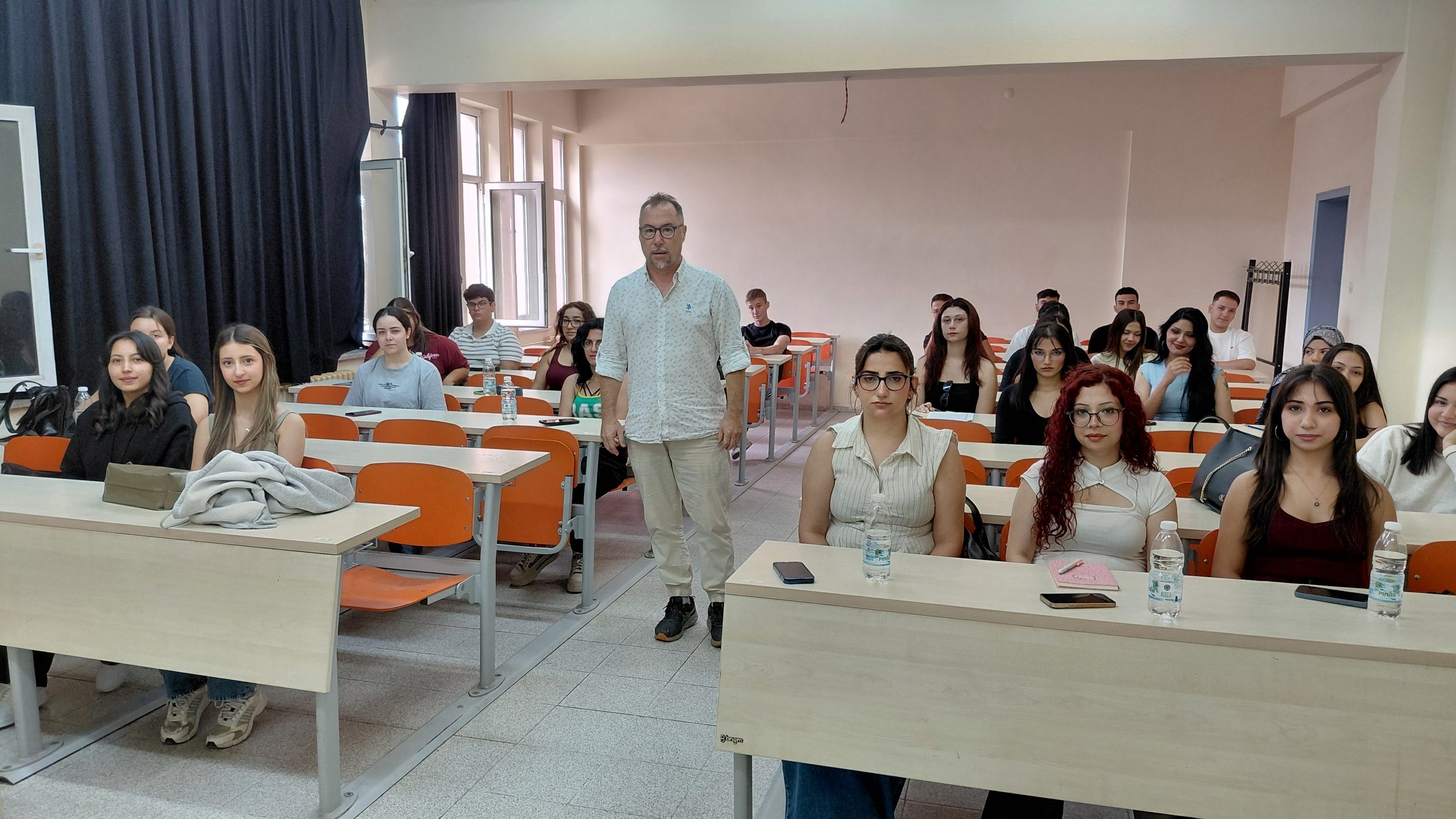 Meslek Yüksekokulumuz Bölümlerine Yeni Kayıt Olan 1. Sınıf Öğrencilerine yönelik Oryantasyon Eğitimi Gerçekleştirildi. 5