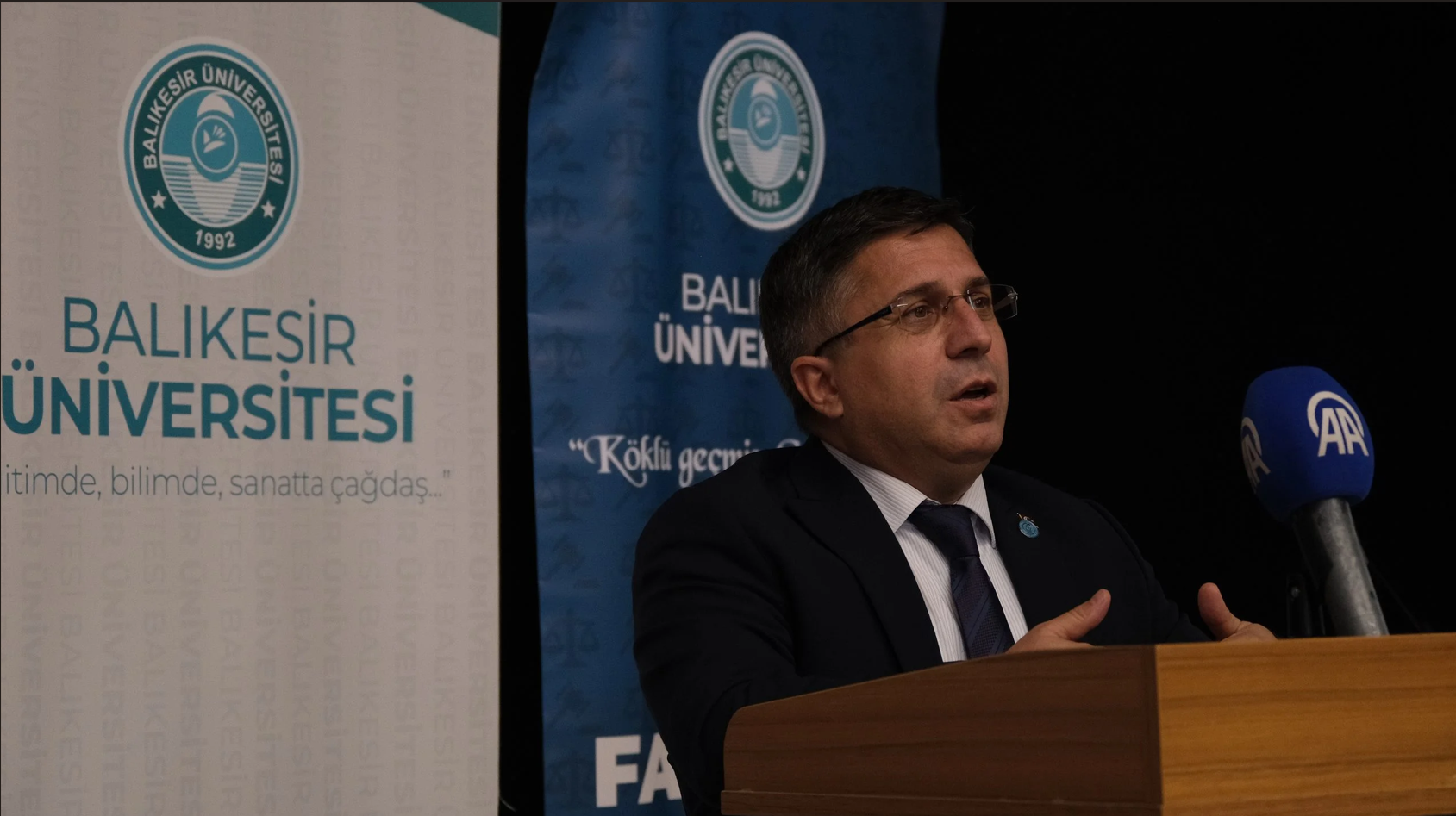 BAÜN Hukuk Fakültesinde Açılış Dersini Ak Parti Genel Başkan Yardımcısı Belgin Uygur Verdi: Terörsüz Türkiye Mesajı 6