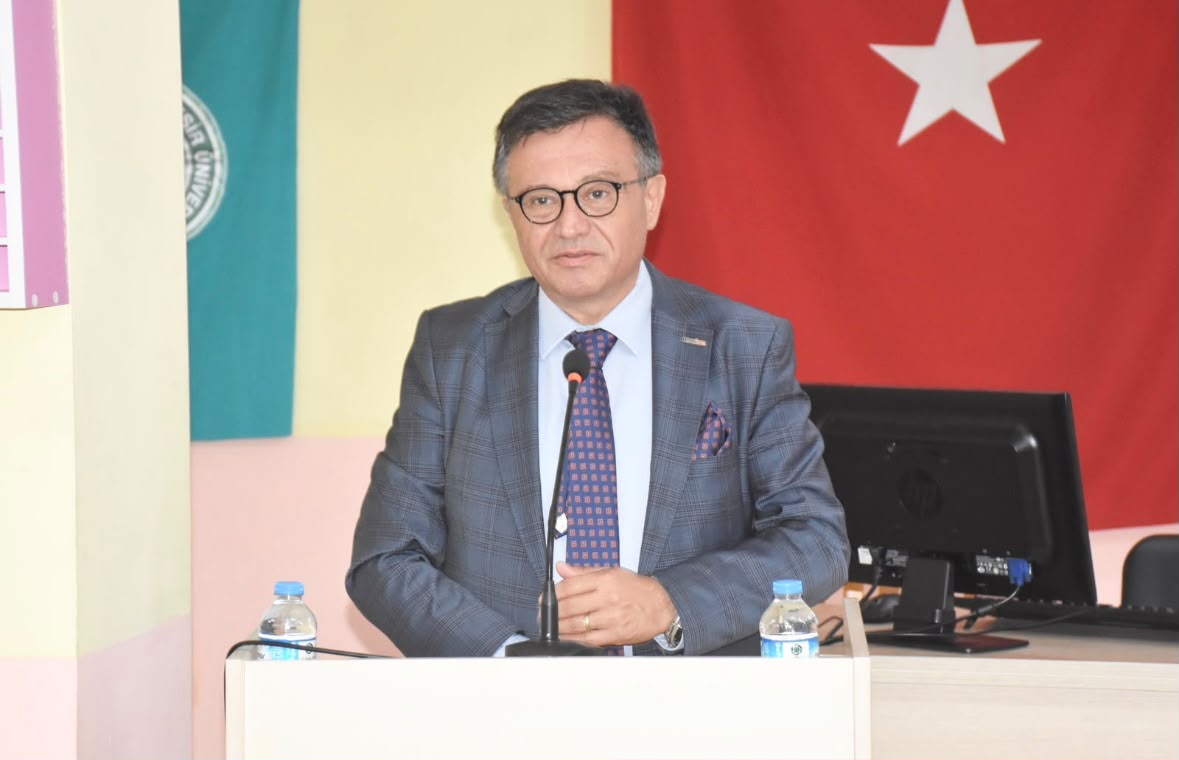Edremit Meslek Yüksekokulunda 2026–2027 Eğitim-Öğretim Yılı Açılış Dersi Gerçekleştirildi 7