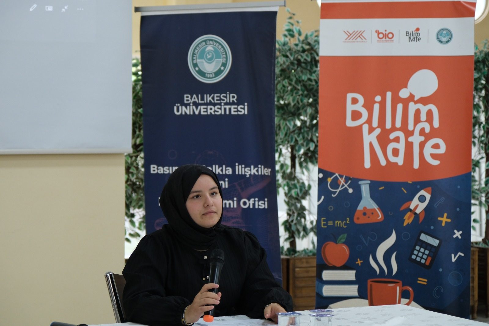 GAZZE’DE BİLİM KAFE: SANATLA GAZZE’YE UMUT KUŞLARI 5
