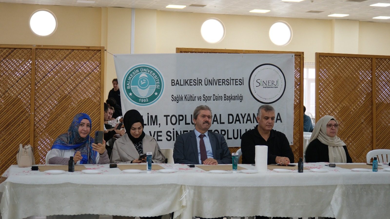 GAZZE’DE BİLİM KAFE: SANATLA GAZZE’YE UMUT KUŞLARI 2
