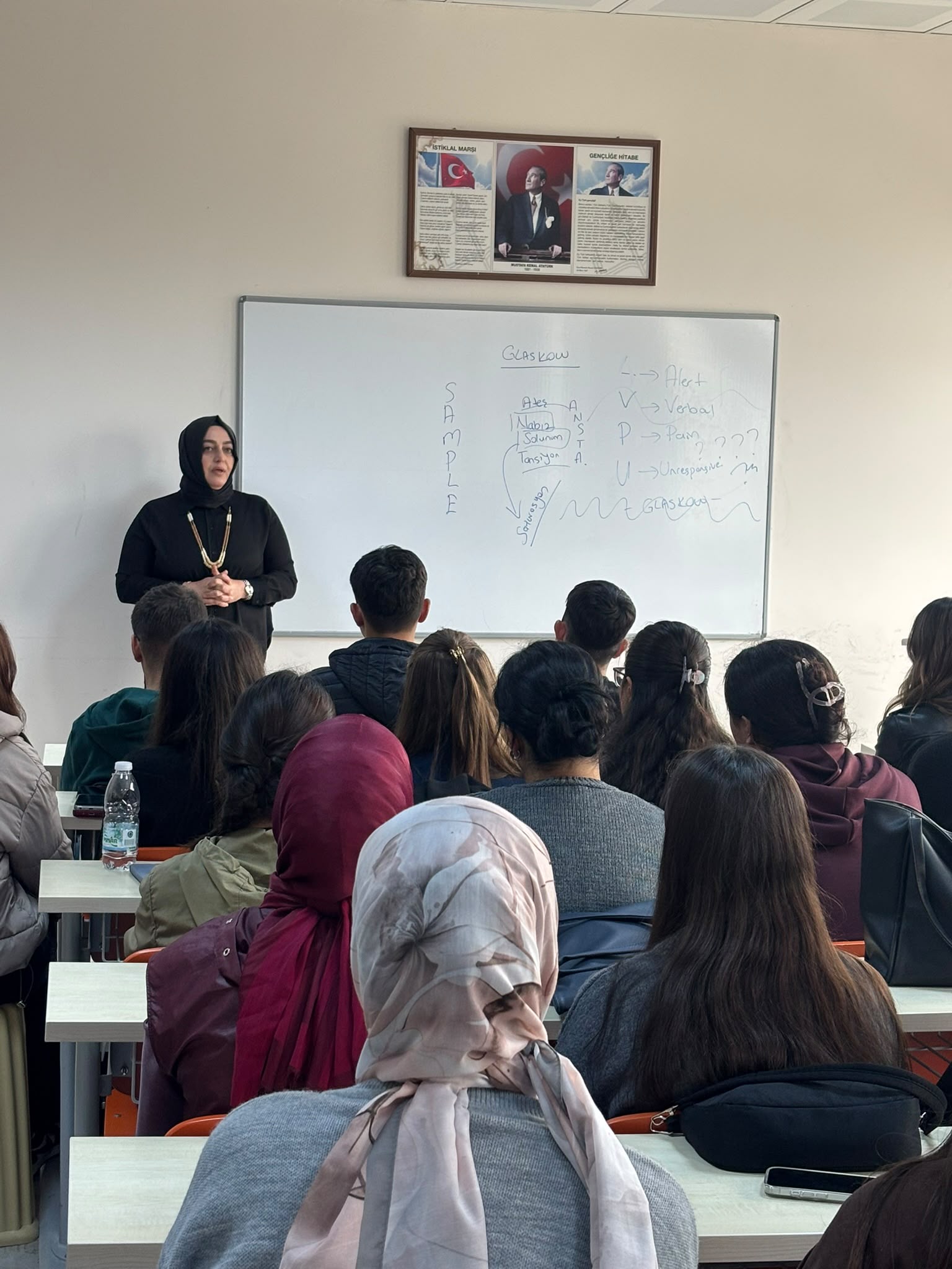 İvrindi SHMYO’da 2026-2027 Eğitim-Öğretim Yılı “Sağlıkta Kariyer” Açılış Dersi Gerçekleştirildi 4